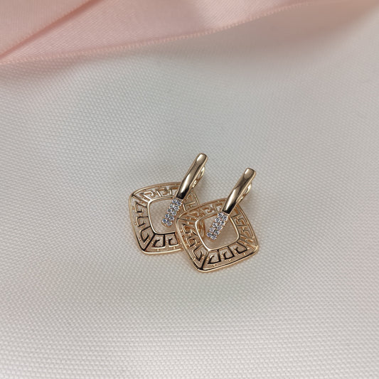 Evelyn - Elegant Earrings with Sparkling Zirconia Stones