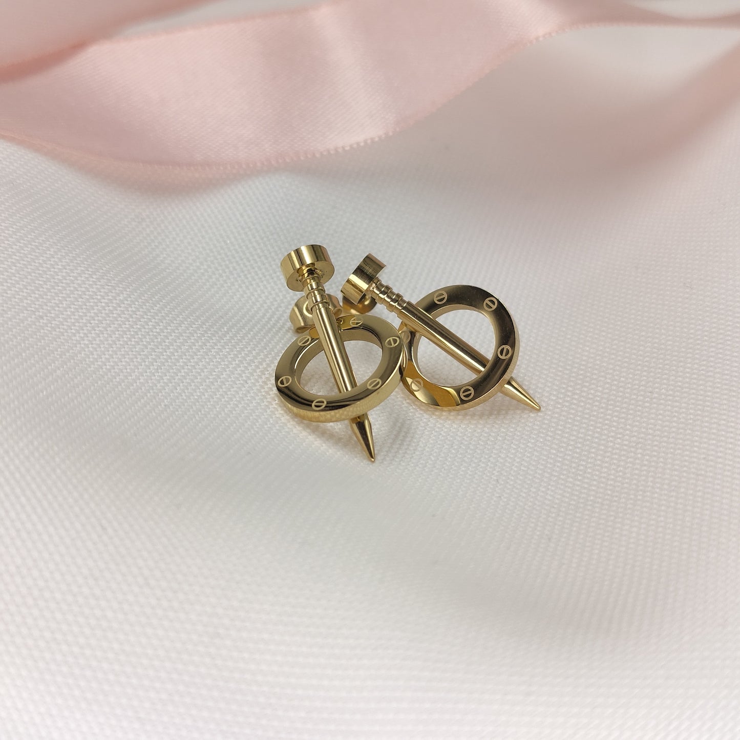 Quinn - Modern Stud Earrings