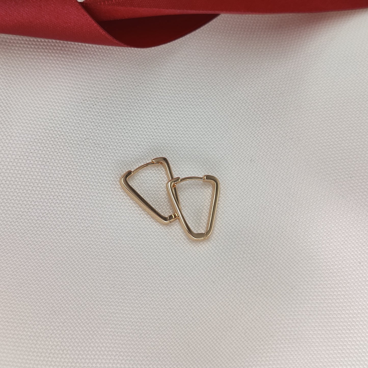 Mia - Geometric Hoop Earrings